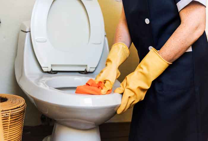 How to Unclog a Toilet without a Plunger or Snake
