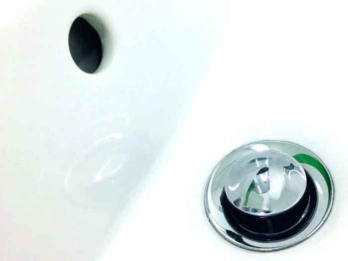 how to unclog a tub drain naturally