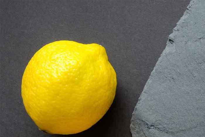 cleaning-with-lemon