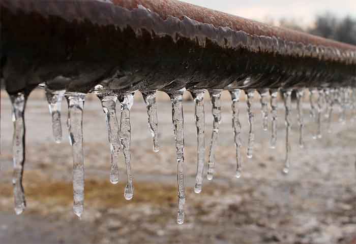 how-cold-does-it-have-to-be-for-pipes-to-freeze